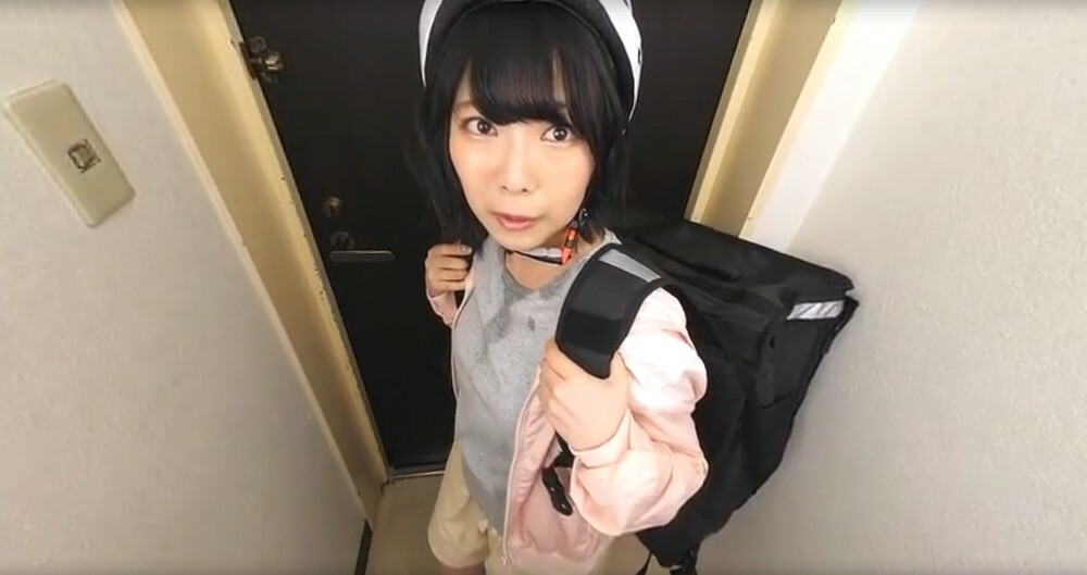 Lucky Pervert Delivery Man - A Slightly Perverted College Girl P1
