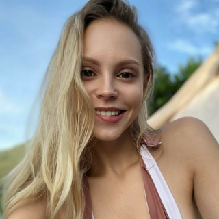 Nikki Mills Pornstar