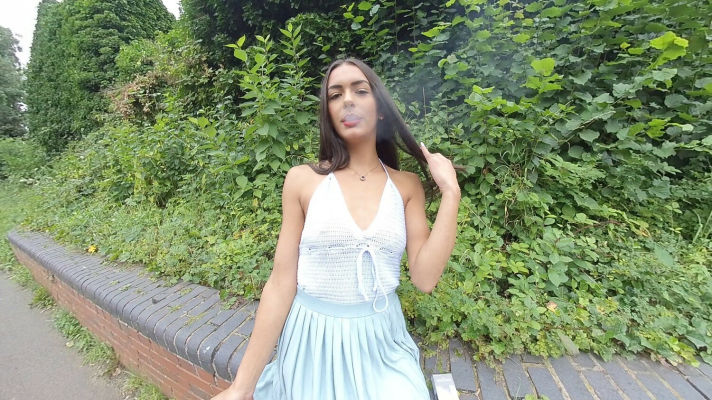 Kim Model - Knitted Top - Image 4