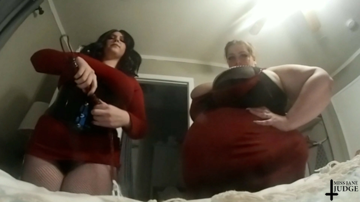 Dominatrix Tiny Client Giantess - Image 8