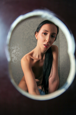 Horny Glory - Lara Sins - Image 1