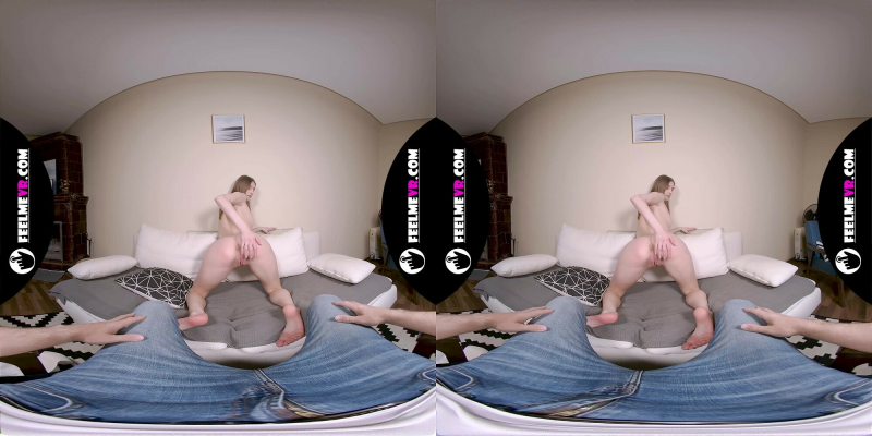 Mary Moon VR Striptease with Sexy Long Legs - Image 6