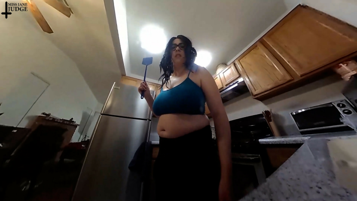 Unaware Giantess Swats and Eats You - Image 4