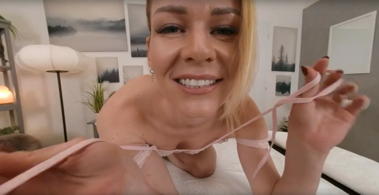 Claudia Mac Sensual Solo in Stunning 4K VR - Image 7