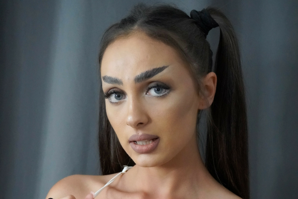 Miley Sin: Indecent Passion in Stunning VR - Image 1