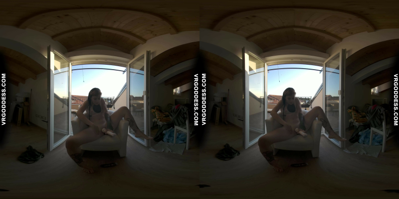 Risky Public Masturbating Hot Girl Brille Gets Caught By Tourists Gets Finished At Home - Image 8