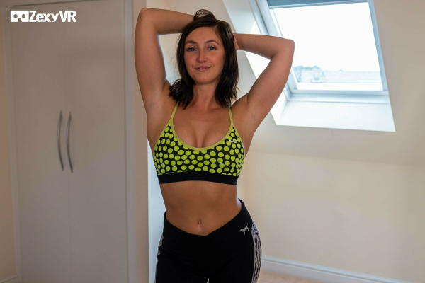 Mia J Sensual Striptease VR Gift - Image 1