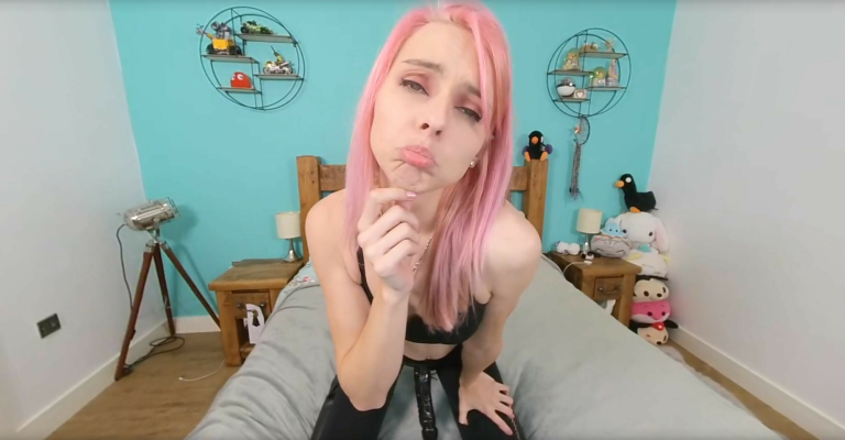 Strap On Domme - Image 5