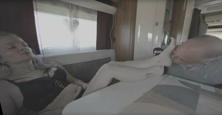 Sabdeluxe - Caravan Date - Image 4