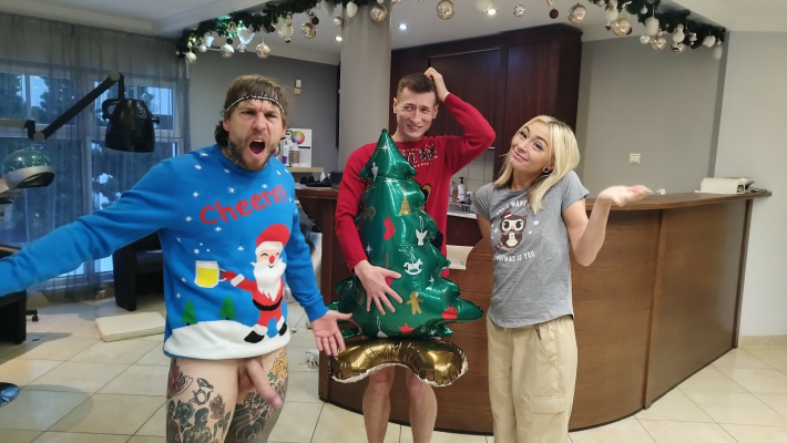 Chloe Temple Cheats with Big Dick Friend in VR - Image 1