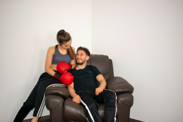 Darya & Brad - Boxing for pussy - Image 2