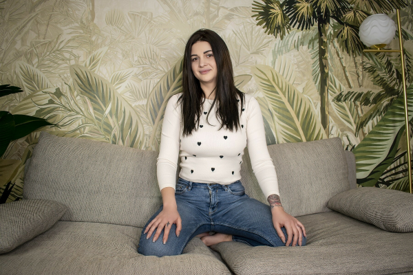 Sassy Tiff Squirting Solo in Stunning VR - Image 2